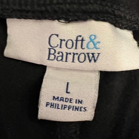2 Pair Croft & Barrow Capri/Crop Knit Pull On Pants - Black & Navy - Picture 8 of 10